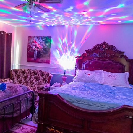 B&B In Fraser Valley アボッツフォード エクステリア 写真